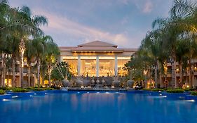 Dusit Thani Lakeview Cairo